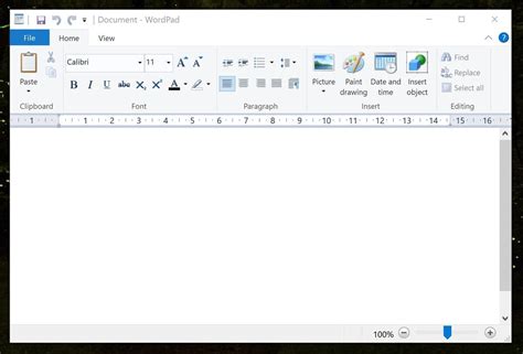 Does Windows 10 have Notepad or WordPad?