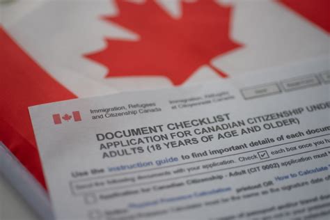 Does a baby born in Canada get citizenship?