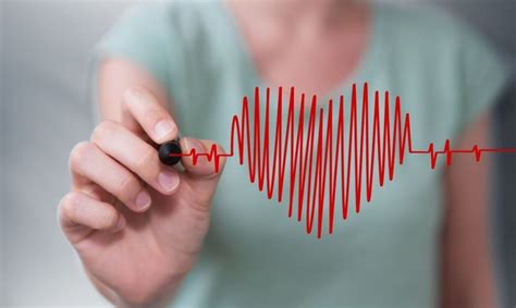 Does a woman's heart beat faster than a man's?
