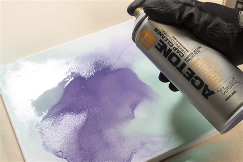 Does acetone dissolve spray paint?