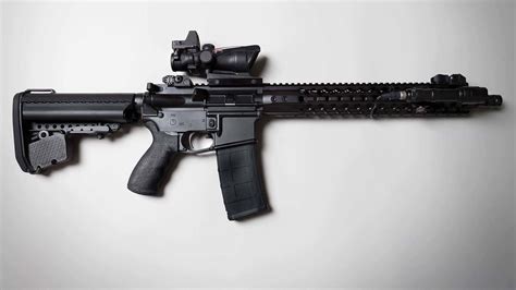 Does any army use the AR-15?