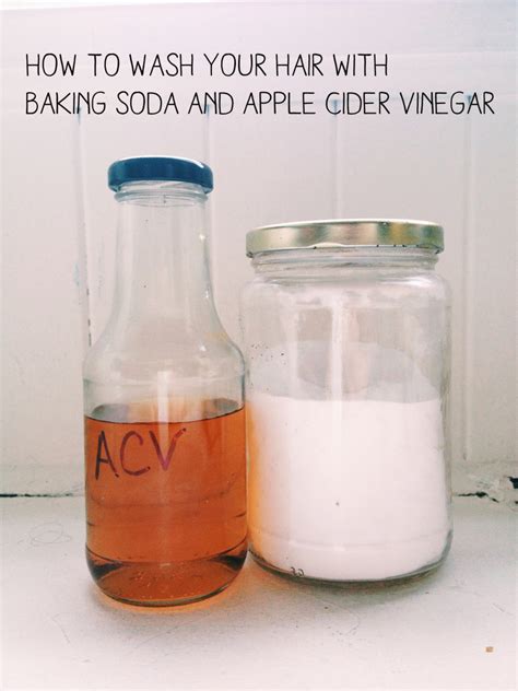 Does baking soda and vinegar remove dye?