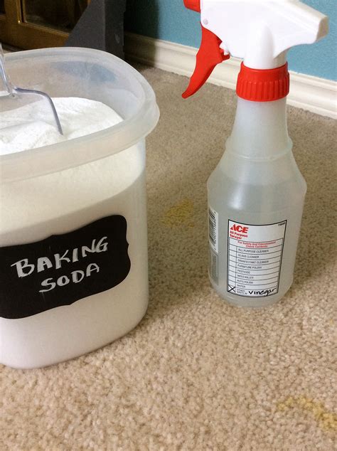 Does baking soda and vinegar remove glue?