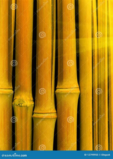 Does bamboo crack over time?