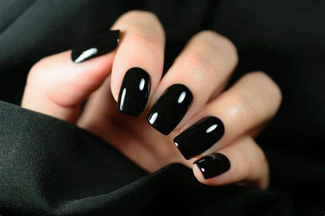 Does black nails mean emo?