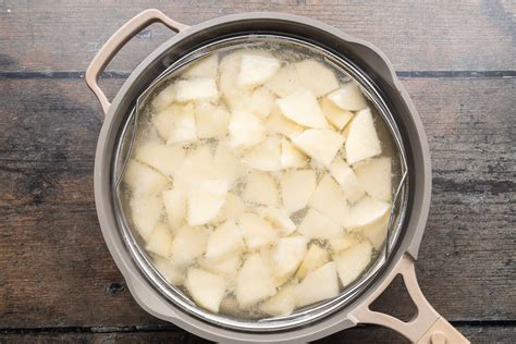 Does blanching potatoes reduce carbs?