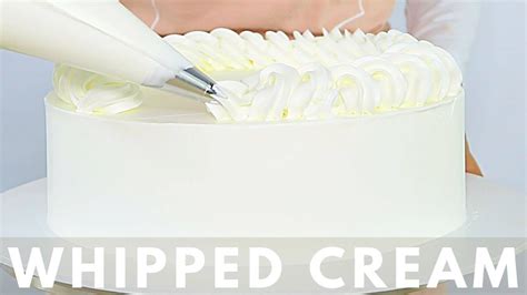 Does cake absorb whipped cream?