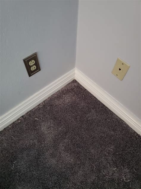 Does carpet look lighter after it is installed?