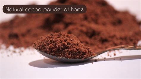 Does cocoa powder dissolve in oil?