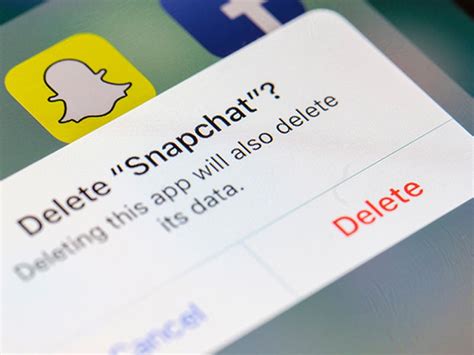 Does deleting a Snapchat delete it on both ends?