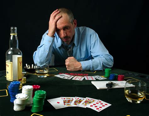 Does every gambler lose?