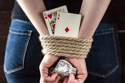 Does gambling affect relationships?