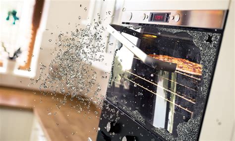 Does glass break in the oven?