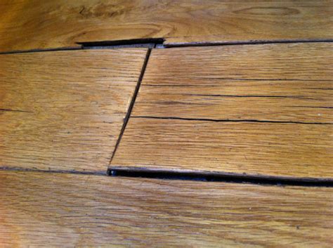 Does hardwood warp from water?