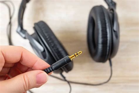 Does headphone jack affect sound quality?