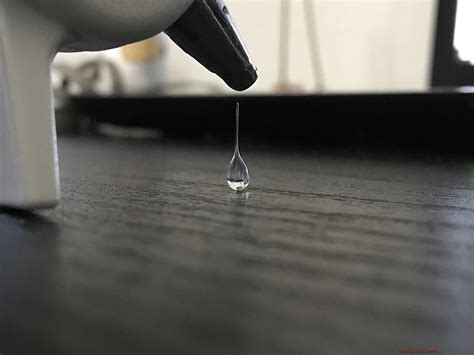Does hot glue break down in water?
