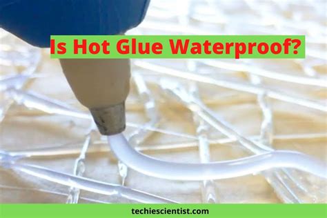 Does hot glue come off with water?