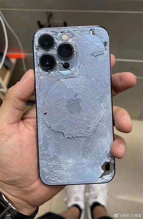 Does iPhone 13 damage easily?