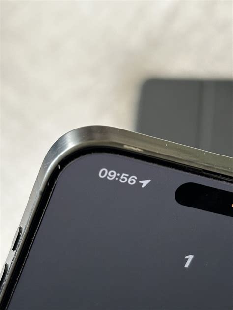 Does iPhone 15 body scratch easily?