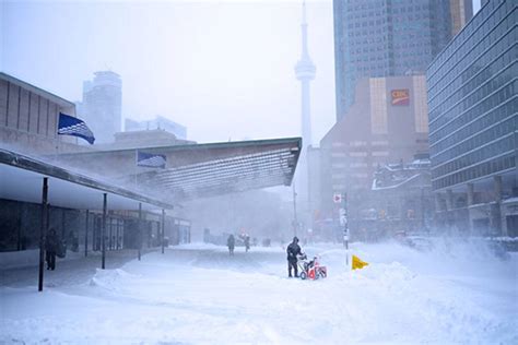 Does it snow a lot in Toronto?