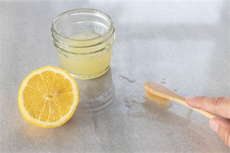 Does lemon juice remove super glue?