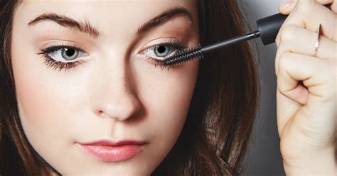 Does mascara on lower lashes age you?
