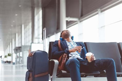 Does napping make jet lag worse?