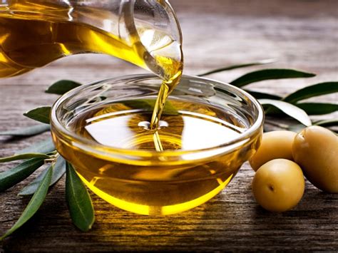 Does olive oil make wood stronger?