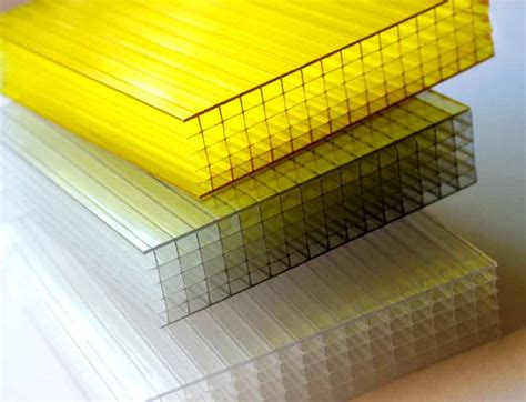 Does polycarbonate plastic yellow?