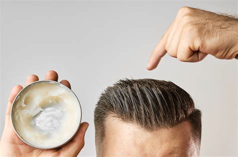 Does pomade damage hair?