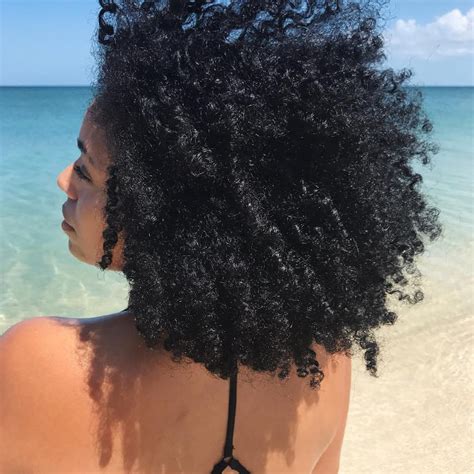 Does salt water curl your hair?