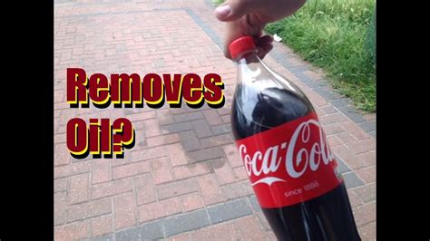 Does soda remove oil?