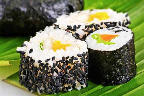 Does sushi have sesame?