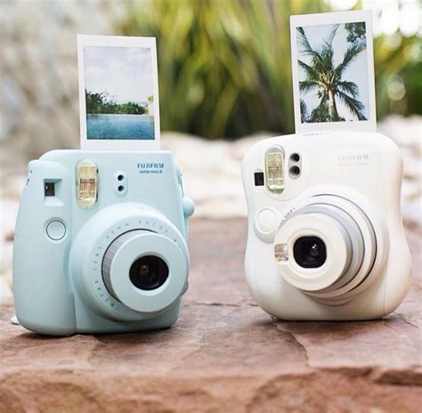 Does the Instax Mini 12 have a timer?