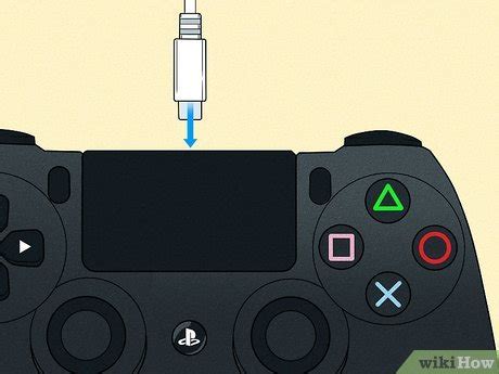 Does the PS4 controller flash when charging?