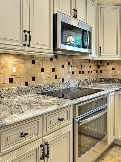 Does the backsplash have to match the countertop?