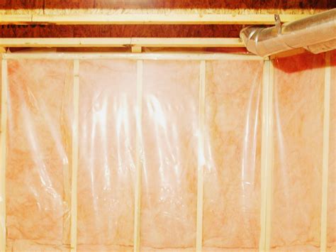 Does vapor barrier need to be airtight?