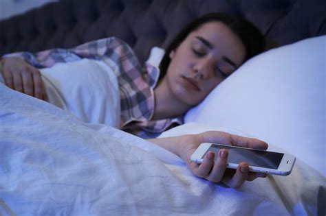 Does your phone still ring on sleep mode?