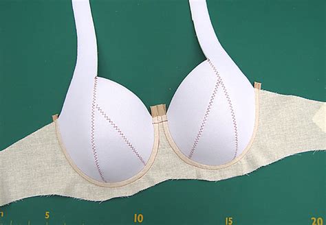 How a bra is made?