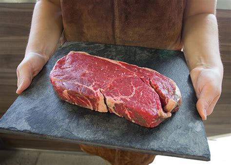 How big is a 250 gram steak?