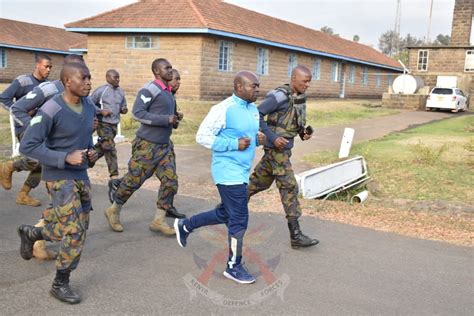 How can I join the Airforce in Kenya?