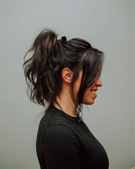 How can I make a messy ponytail?