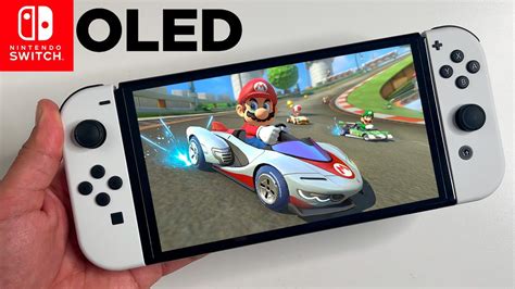 How can I play 8 players using Nintendo Switch playing Mario Kart?