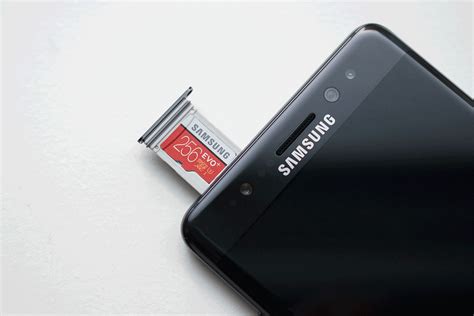 How can I use SD card in mobile?