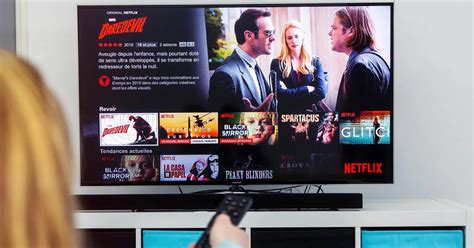 How can I watch Netflix on smart TV?