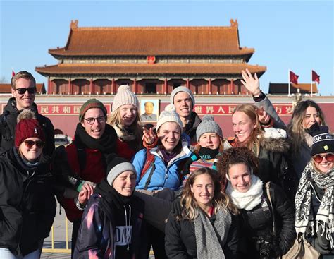How can foreigners stay in China?
