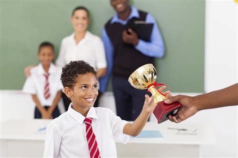 How can students be rewarded?