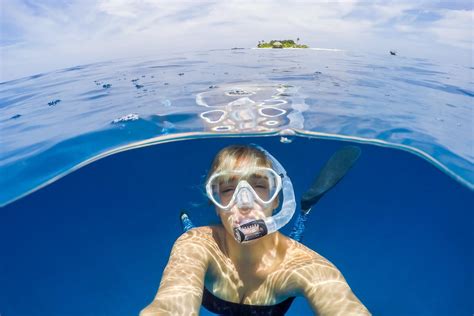 How can you see underwater if you wear glasses?