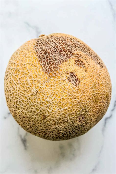 How can you tell if a melon has gone bad?