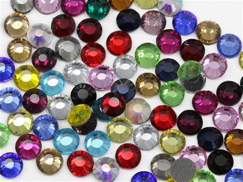 How can you tell the quality of rhinestones?